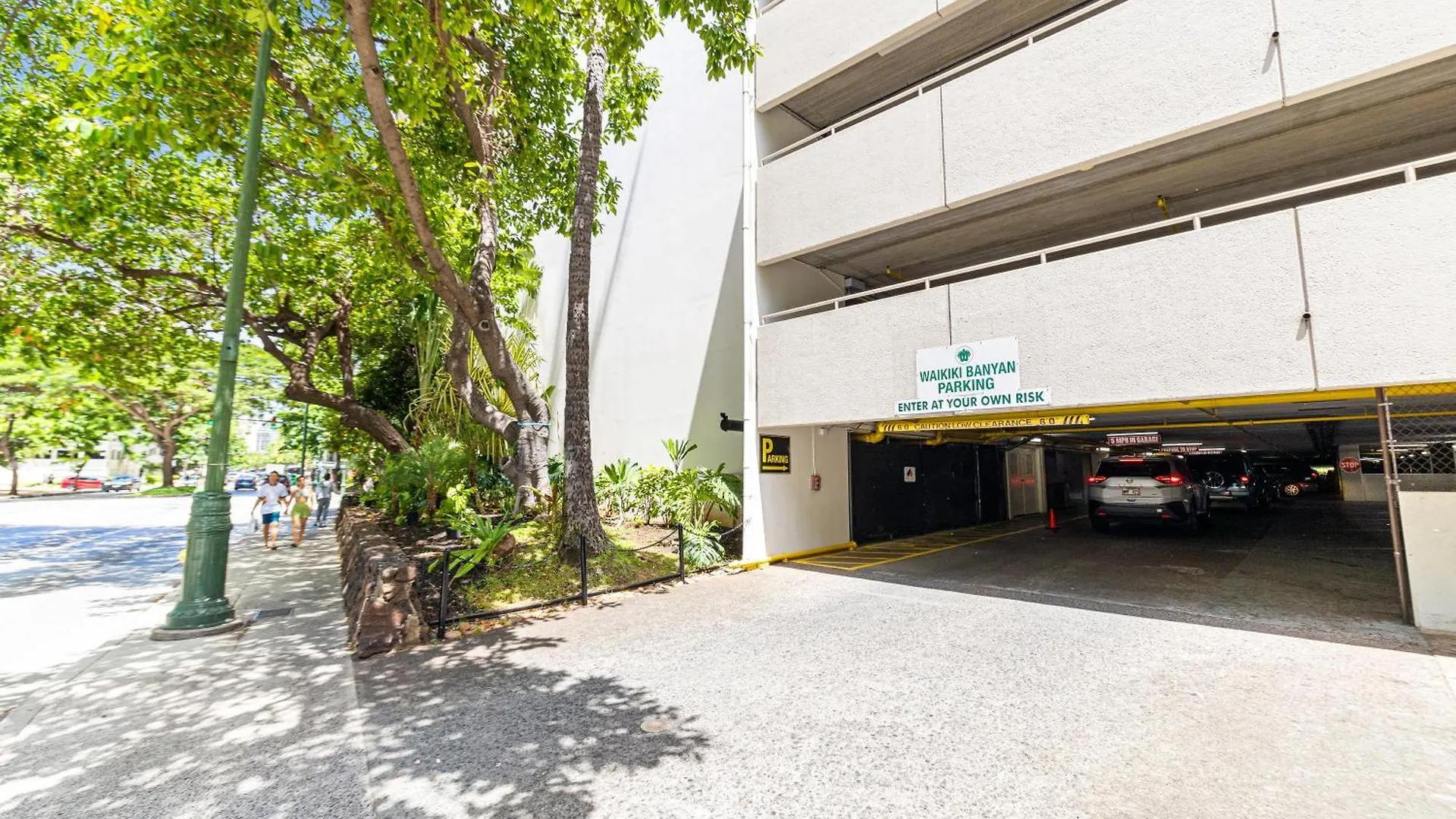 Free Parking Close To Waikiki Beach Pool & Hot Tub Honolulu