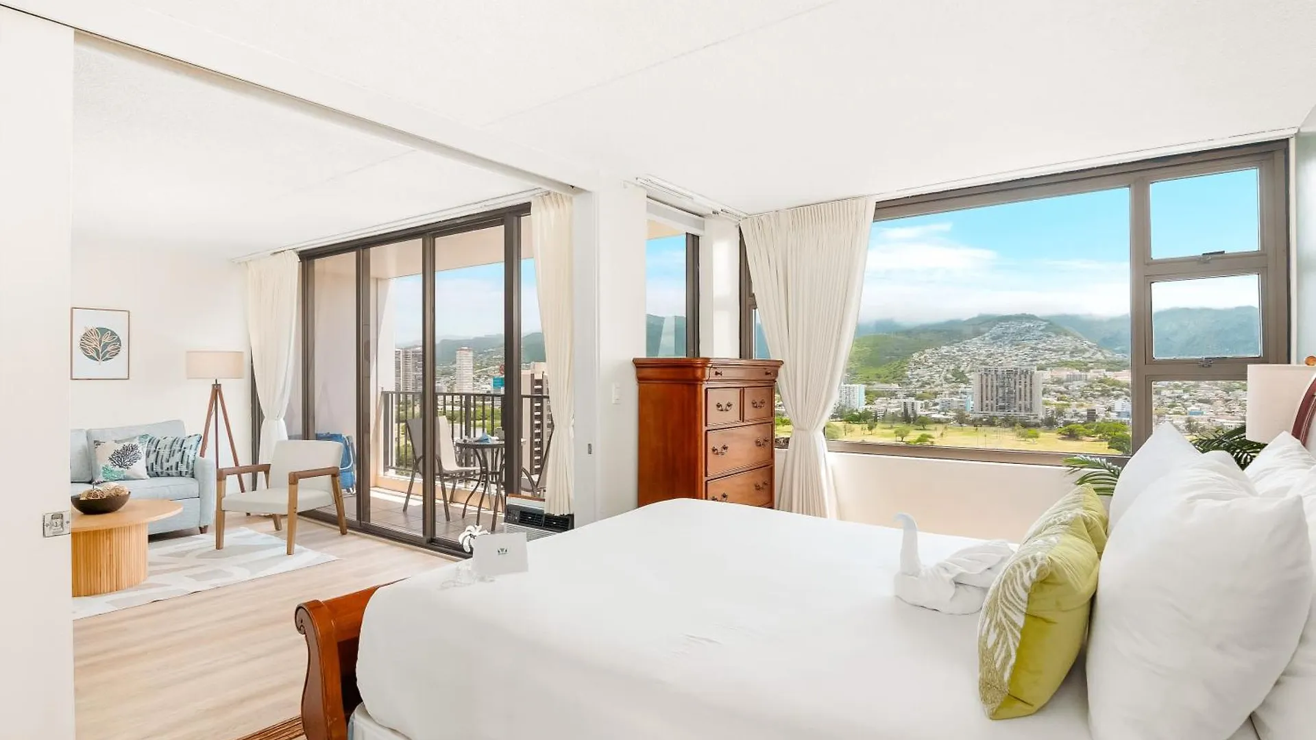 Free Parking Close To Waikiki Beach Pool & Hot Tub Honolulu Apartment